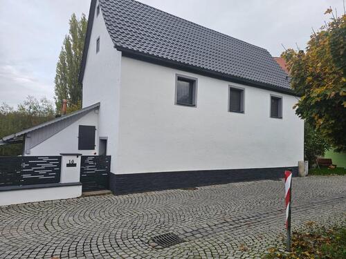 Foto - Renoviertes Haus mit Garten, Garage, Holzhaus zu vermieten