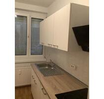 Wohnung mit Einbauküche! Nachmieter ab 01.02.2026 erwünscht! - Dresden Leuben