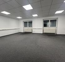 Ihre neue Geschäftsadresse am Flughafen Hof-Plauen: bedarfsgerechte Flächen zum Abheben & Wohlfühlen (ab ca. 51 m²) - barrierefrei - Parken vor Ort