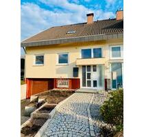 Sonnige Doppelhaushälfte mit Garten und Garage - Heubach