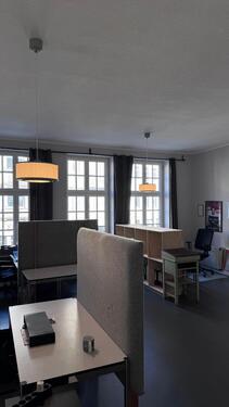Foto - Co-Working Platz in der Innenstadt Münster 2 Tische