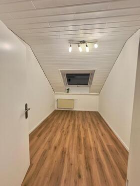 Foto - Dachgeschoßwohnung in Garbsen zur Miete