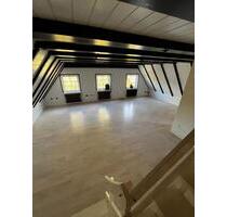 Charmante Maisonette-Wohnung direkt am Marktplatz in Melsungen Charmante Maisonette-Wohnung direkt am Marktplatz in Melsungen