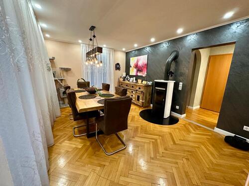 Foto - Maisonette Wohnung mit Garage, Garten, Dachterrasse und Balkon