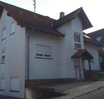 kleine Souterrain Wohnung in 66851 Bann - Queidersbach