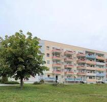 Mega-Weitsicht garantiert! - 417,00&nbsp;EUR Kaltmiete, ca.&nbsp; 69,55&nbsp;m&sup2; in Kirchberg (PLZ: 08107)