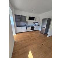 Stilvolle, sanierte 2-Zimmer- Wohnung mit gehob. Innenausstattung - Goldbach