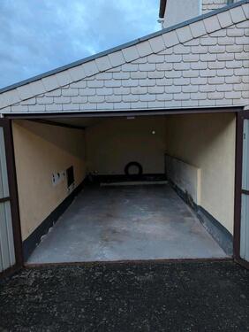 Foto - Garage abschließbar - 50,00 EUR Miete,