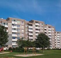Helle und freundliche Wohnung mit praktischem Abstellraum und Loggia - Wolfsburg Detmerode