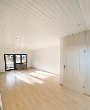 Foto - Schöne 2 ZKB Wohnung mit Balkon am Saarbrücker Schloss