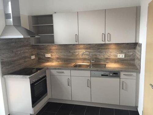 Foto - Attraktive 3-Zimmer-Altbauwohnung mit Balkon und moderner Küche