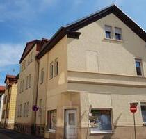 Helle frisch renovierte 2-Zimmer-Wohnung im Erdgeschoss - Gotha