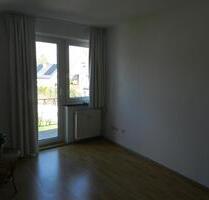 Gemütliche DG Wohnung 2ZKDB Waldnähe, Bornh.-Merten - Bornheim
