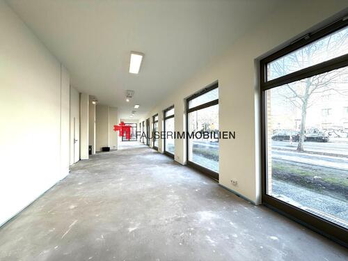 Foto - MITTE-MAUERPARK STORE MIT MAXIMALER SICHTBARKEIT! ERSTBEZUG 