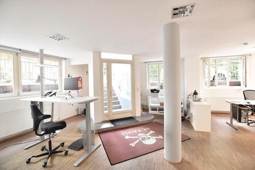 Foto - Attraktive Büro- Praxisfläche im stark gefragtem Karolinenviertel