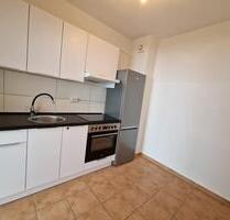 **Anschauen, einziehen, wohlfühlen!** - Neu sanierte 2-RW mit Charme. - Neubrandenburg