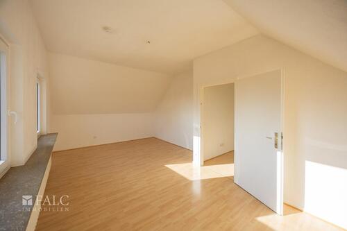 Foto - 2 Zimmer Dachgeschoßwohnung zur Miete in Heiligenhaus