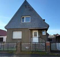 Freistehendes Haus mit Dachterrasse & 2 Garagen in ruhiger Lage - Blankenburg (Harz)