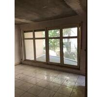 Provisionsfrei, seitlich der Biebricher Allee im 1. OG mit Balkon - Wiesbaden