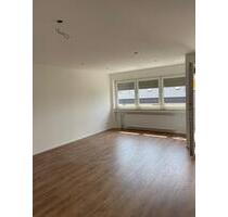Muggensturm: moderne 4 Zimmer-Wohnung mit Balkon