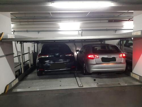 Foto - Doppelparker-Tiefgaragen-Stellplatz zu vermieten (kleines Auto)