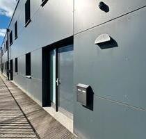 2,5 Zimmer Wohnung mit großer Dachterrasse und PKW-Stellplatz - Kiel Wik