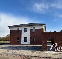 **Gemütliche Dachgeschosswohnung mit Balkon - Neubau** - Apen