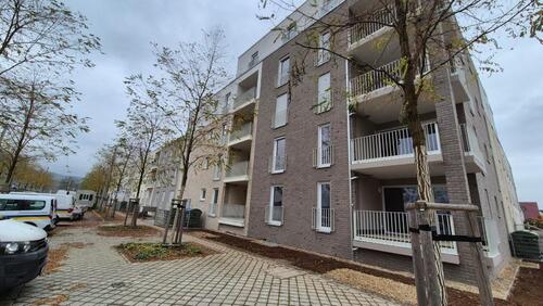 Foto - Erstbezug - 2 Raum-Wohnung mit Terrasse, Badewanne+Dusche