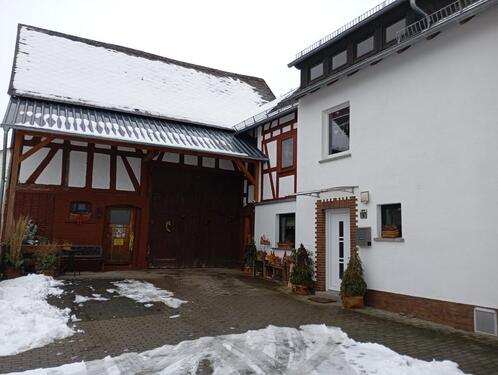 Foto - Bezugsfertiges Wohnhaus mit Scheune, Hof & Garten