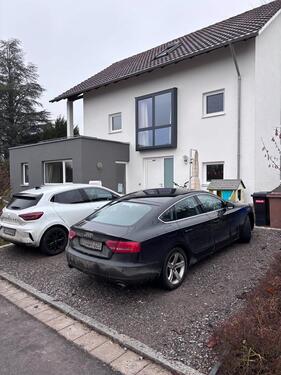 Foto - 3,5 ZiWg m. Garten, 2 Parkplätzen, Terrasse, priv. Eingang