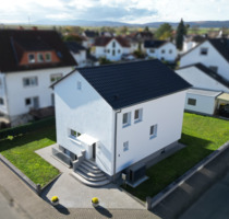 Modernes saniertes Einfamilienhaus mit Garten, Energieeffizienz B - Wöllstadt