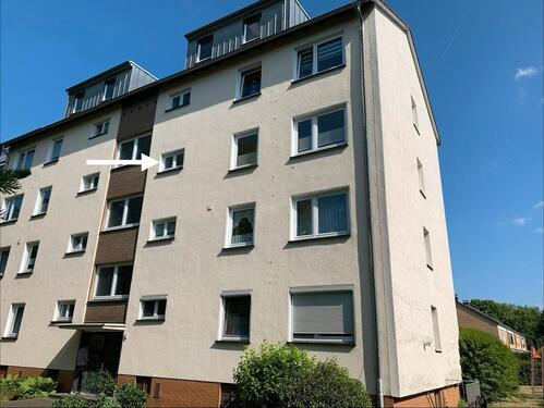 Foto - Modernisierte 3 Zimmer Wohnung mit zwei PKW-Stellplätzen in Monhe