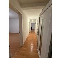 Neu renovierte Wohnung - 650,00&nbsp;EUR Kaltmiete, ca.&nbsp; 60,00&nbsp;m&sup2; in Triberg im Schwarzwald (PLZ: 78098)