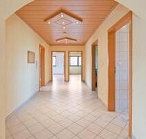 4 Zimmer Wohnung - 1.000,00&nbsp;EUR Kaltmiete, ca.&nbsp; 121,00&nbsp;m&sup2; in Veitsbronn (PLZ: 90587)