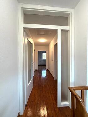 Foto - vollständig renovierte gemütliche 2-Zimmer Dachgeschosswohnung