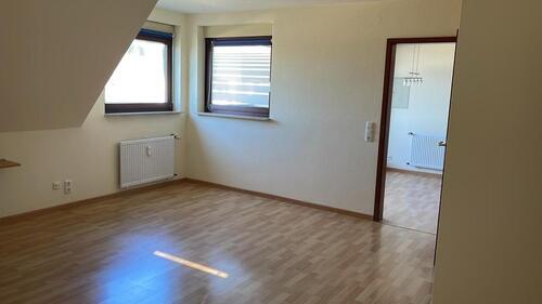 Foto - Renovierte 2-Zimmer-Wohnung mit Ausblick in Frankfurt-Sossenheim