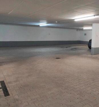 Foto - Tiefgaragenstellplatz in Haar Ab Sofort Sicher Sauber Pkw Bike