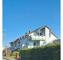 Helle 2-Zimmer-DG-Wohnung mit Balkon in Baunatal