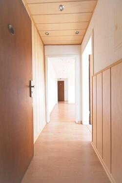 Foto - schöne 3 Zimmer DG Wohnung mit 50qm, renoviert