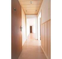 schöne 3 Zimmer DG Wohnung mit 50qm, renoviert - Gelsenkirchen Erle