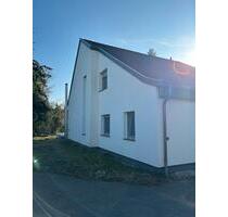 Großes Familienfreundliches Grundstück mit 2 Häusern zu verkaufen - Arneburg