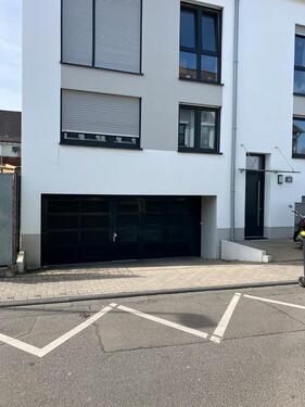 Foto - Garagenplatz in kleiner Tiefgarage