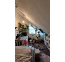 WG Zimmer mit großem Balkon und 2 Bäder - Geisenheim