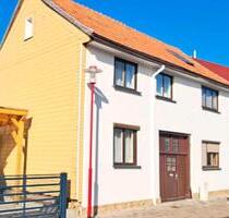 Zweifamilienhaus - 169.000,00&nbsp;EUR Kaufpreis, ca.&nbsp; 174,00&nbsp;m&sup2; in Ilmenau (PLZ: 98693)