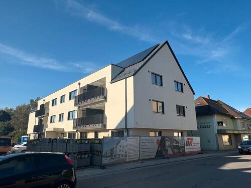 Foto - Service-Wohnen: Hochwertige barrierefreie 2-Zimmer DG-Wohnung