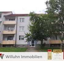 Gerade in Renovierung für Sie - Helle 4-Raum-Wohnung mit Balkon - Stellplatz möglich - Merseburg