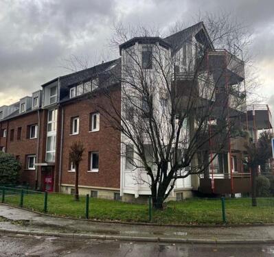 Foto - Penthouse mit Dachterrasse - 680,00&nbsp;EUR Kaltmiete, ca.&nbsp; 76,00&nbsp;m&sup2;