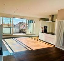 Bright Penthouse & 2x Car Parking Spaces in Berlin-Mitte