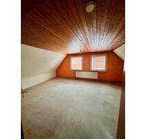 Schöne 2-Zimmer-Dachgeschosswohnung in zentraler und ruhiger Lage - Soltau