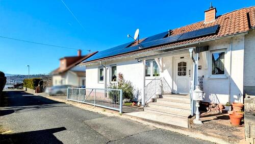 Foto - Großzügiges Familienhaus mit Einliegerwohnung, PV & Top Zustand